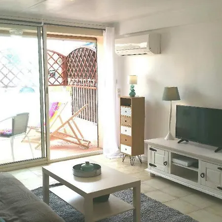 Studio Golfe Juan A 300 M Des Plages Daire